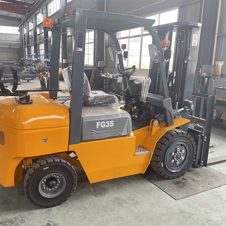 LPG Forklift Truck